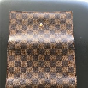 Louis Vuitton Ladies Wallet